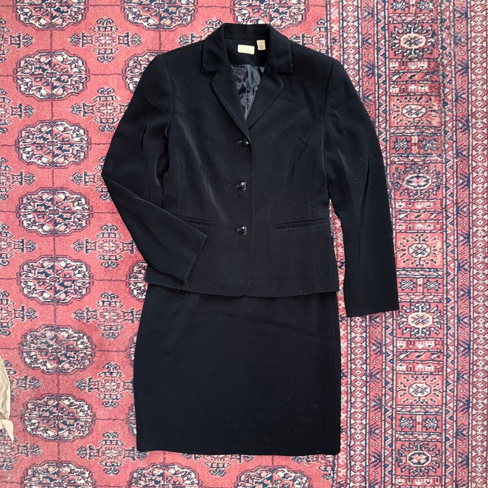 Nordstrom Caslon 2-Pc.‎ Solid Black Polyester Skirt Suit Size 2P
